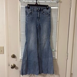 American Eagle women’s jeans. Next level stretch. Size 8 regular flared legs.